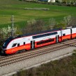 Los trenes se han vuelto populares no solo por la rapidez o por conectar varios puntos de una ciudad, sino también porque suelen llenarse rápidamente por la gran cantidad de pasajeros. Una alternativa para esto son los trenes de dos pisos.