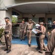 Un adolescente mató a sus abuelos y luego asesinó a seis personas en un colegio cerca de Bangkok, Tailandia. Conoce los detalles del trágico tiroteo que dejó además 15 heridos.