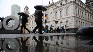 Vuelven las lluvias a Santiago: Centro meteorológico anticipa más de 30 mm la próxima semana