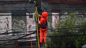Cinco comunas de la RM estarán hasta seis horas sin luz este sábado 8 de agosto: Revisa las sectores afectados