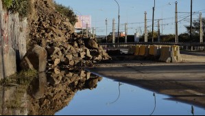Derrumbe de cerro en Viña del Mar: Universidad Católica había alertado la erosión y expertos de Sernageomin emitirán informe