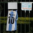 Lionel Messi despidió este fin de semana a su padre, Jorge Messi, en su Rosario natal plagada de altares improvisados, carteles y mensajes de cariño para su familia tras el fallecimiento del padre del ídolo a los 68 años.