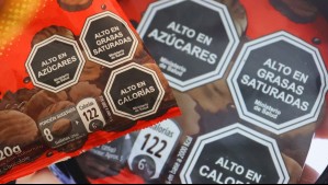 ¿Un nuevo sello en los alimentos?: Debate por posibilidad de implementar advertencia para identificar alimentos ultraprocesados