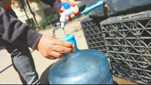 Cortes de agua por hasta 15 horas: Revisa las seis comunas de la RM afectada este martes