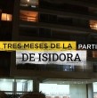 A tres meses de la partida de Isidora, Mega Investiga conversó con la madre de la pequeña que en mayo pasado cayó del piso 11 de un edificio en la comuna de Las Condes. Registros muestran el operativo en el inmueble.