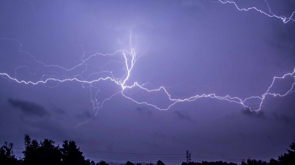 Emiten alerta por tormentas eléctricas en zonas de una región del norte: Hay probabilidad de granizos y rachas de viento