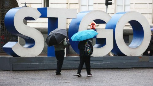 Se aproxima la lluvia a Santiago: Alejandro Sepúlveda revela cuándo empiezan las precipitaciones y cuánta agua caerá