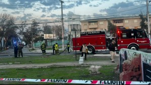 Confirman 5 lesionados por incendio en Independencia: Hay al menos cuatro viviendas afectadas