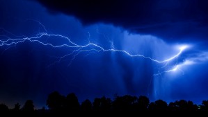 'Vaguada en altura': Emiten alerta por tormentas eléctricas en zonas de la región de Tarapacá