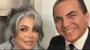 'Un sueño pendiente': Cristián Castro terminó la enseñanza media a los 51 años y fue acompañado en la ceremonia por su madre