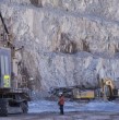 La compañía minera mantiene vacantes para distintos perfiles, desde operadores de equipos mina hasta profesionales de ingeniería. Los cargos contemplan modalidades presenciales y turnos como 7x7 y 4x3.