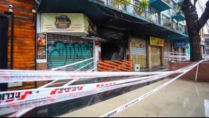 Local solo llevaba atendiendo tres días: Todo lo que sabe del incendio con explosión que dejó a 7 bomberos lesionados