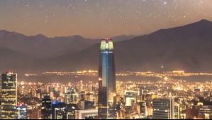 Nissan marcó el inicio de su nueva etapa en Chile con show de drones en el Parquemet