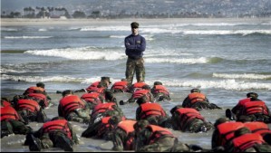Hell Week de los Navy SEALs: cinco días y medio con solo cuatro horas de sueño autorizadas y más de 300 km de carrera en arena