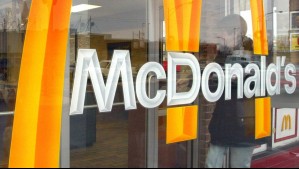 Filas de 30 minutos, el AutoMac y los PlayLands: la llegada de McDonald's a Chile hace 35 años y qué queda del primer local