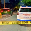 Un hombre murió tras recibir al menos dos impactos de perdigones en la Costanera Norte, en Renca. Carabineros detuvo al presunto autor y recuperó la escopeta utilizada. La PDI investiga la dinámica del hecho.