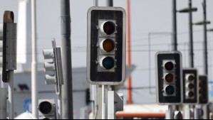 Anuncian cortes de luz para este viernes en 10 comunas de Santiago: Se extenderán por hasta 6 horas