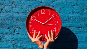 Cambio de hora: Esta es la fecha en que se adelantan los relojes en Chile