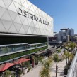 El predio de 150 hectáreas fue expropiado por Frei Montalva para levantar un barrio con viviendas sociales, sede municipal y áreas verdes. El proyecto se frustró en 1973 y hoy alberga el mall más famoso del país.