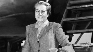 Gabriela Mistral, premio Nobel: 'Más puede enseñar un analfabeto que un ser sin honradez, sin equidad'