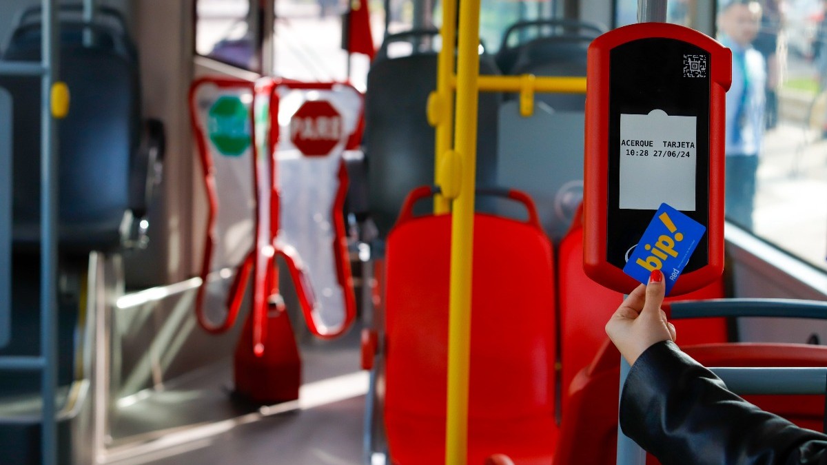 Reportan falla en el sistema de pago Bip!QR para acceder al transporte público de Santiago