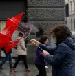 La Dirección Meteorológica de Chile (DMC) actualizó un aviso por viento normal a moderado en zonas de siete regiones del país. El fenómeno corresponde a la condición de sistema frontal.