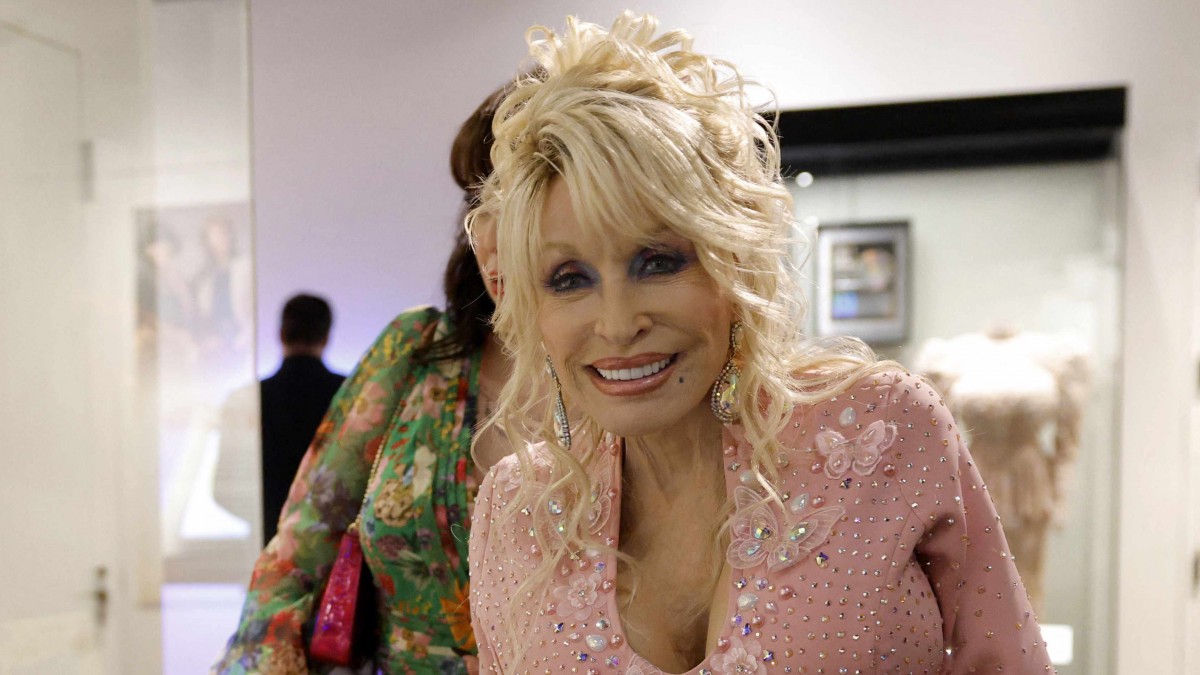 Muere a los 80 años Dolly Parton, ícono de la música estadounidense