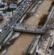 Luego de una década sin funcionamiento, el Puente Los Carros se prepara para una nueva etapa. Las autoridades anunciaron la adjudicación de las obras que permitirán reparar y reforzar la infraestructura.