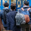El Bono Logro Escolar 2026 entrega hasta $85.057 a estudiantes que cumplen los requisitos. Revisa cuándo se pagaría, quiénes pueden recibirlo y cómo consultar con RUT o ClaveÚnica.