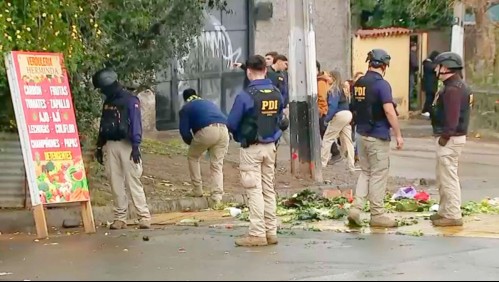 Balacera en feria libre de Huechuraba: Detectives de la PDI frustran robo a un almacén y un delincuente está grave