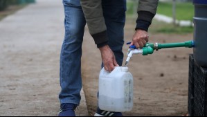 Por hasta 15 horas: Anuncian corte de agua en tres comunas de Santiago para este jueves