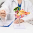 Conoce detalles sobre el anuncio que realizó la FDA por la aprobación de un tratamiento prometedor contra el cáncer de páncreas que lleva por nombre Rasonque. No se trata de una cura, pero despierta entusiasmo.