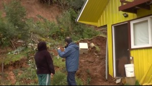 Casa se desplazó seis metros por intensas lluvias en Niebla: Hijo de la dueña escapó por una ventana