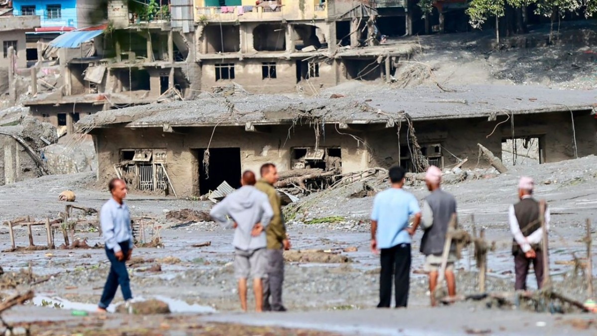 Tragedia en Nepal y el Tíbet: 165 muertos y más de 1.300 desaparecidos por inundaciones y deslizamientos