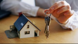 Proponen cuenta de ahorro para el pie de una vivienda con aporte estatal: ¿Cuánto podría recibir una familia?