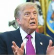 El presidente de Estados Unidos, Donald Trump, planteó este jueves desde el Despacho Oval la posibilidad de cambiar el nombre del océano Atlántico o del Pacífico por océano América.
