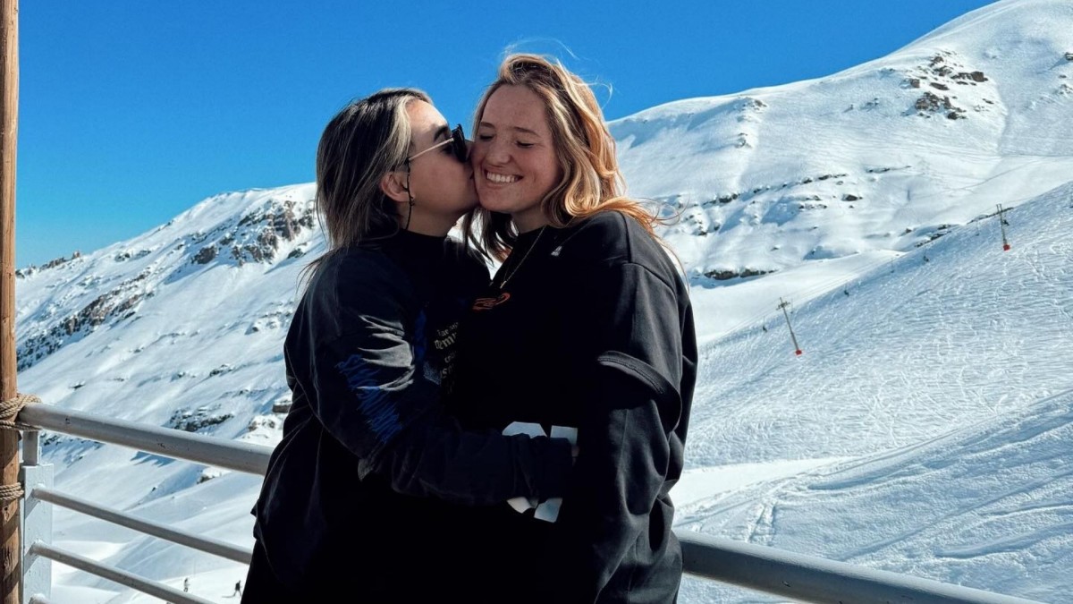 Hija de Angélica Castro y Cristián de la Fuente celebró aniversario de relación con su novia: "Ya son 2 años con la mejor"