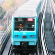 Metro de Santiago informó la tarde de este viernes el cierre temporal de dos estaciones de la Línea 5 a raíz de una emergencia médica. Conoce los estaciones afectadas.