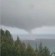 Registros enviados a los canales de Megatiempo muestran nuevas trombas marinas e intensas granizadas que se han registrado este sábado en la zona centro-sur debido a la inestabilidad atmosférica. ¡Detalles!