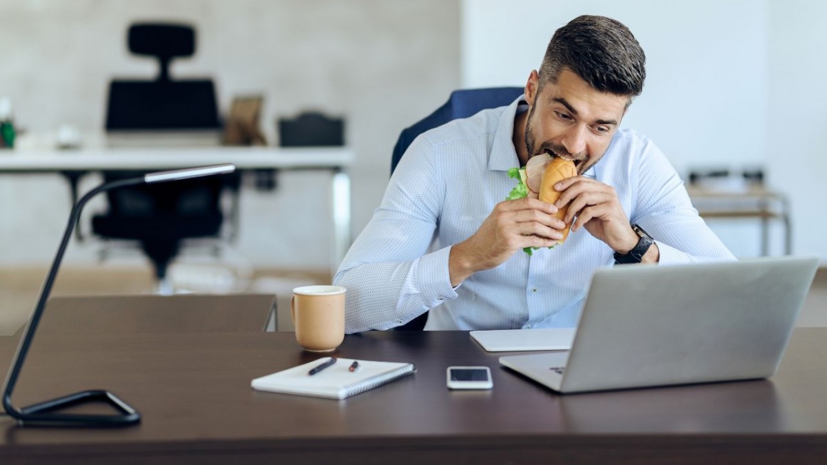 ¿Desde cuándo se cuenta la hora de colación?: Esto dice la Dirección del Trabajo