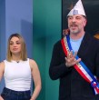 María Fernanda, hermana de José Antonio Neme, le realizó una visita sorpresa al animador en La Hora de Jugar, espacio en el que contó las papitas mejor guardadas del conductor de Mucho Gusto y candidato a Rey Guachaca.