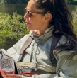 Daniela Aránguiz confirmó su distanciamiento con Cuco Cerda y reveló por qué está enojada con él: apuntó a un episodio en que Cerda tomó a una compañera del programa en el que participa en brazos.