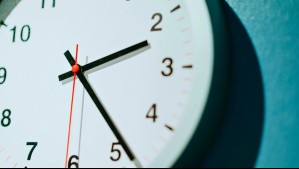 Llegó el día del cambio de hora: ¿Cómo es el paso al horario de verano?
