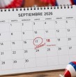 El Gobierno descartó apoyar el feriado del 17 de septiembre. El biministro Claudio Alvarado tildó la propuesta de inadmisible y señaló que es un tema totalmente zanjado.