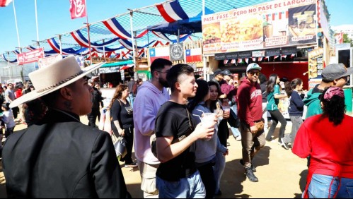 Fiestas Patrias a lo Cenicienta: Fondas en la región del Biobío sólo podrán funcionar hasta la medianoche
