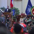 Durante este domingo se realiza el velatorio de Camilo Escalona, histórico dirigente del Partido Socialista (PS), quien falleció el pasado viernes a los 71 años. Ahí estuvo y habló el expresidente Gabriel Boric.