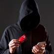 La PDI entregó una serie de recomendaciones para evitar caer en una nueva modalidad de estafa que involucra la entrega de un supuesto bono de $100.000 otorgado por el Estado. ¡Detalles!