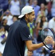 Alejandro Tabilo se despidió del US Open tras perder ante el alemán Alexander Zverev, quien logró al fin un triunfo sin sobresaltos frente al chileno Alejandro Tabilo y avanzó a los octavos de final.