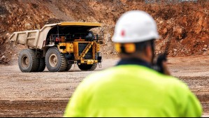 Cobre rompe récord por inquietudes sobre la producción en Chile