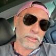Marcelo Chino Ríos respondió duramente a Claudia Schmitd luego de que la panelista asegurara haberlo grabado junto a otra mujer. El extenista negó la acusación y lanzó un duro descargo.